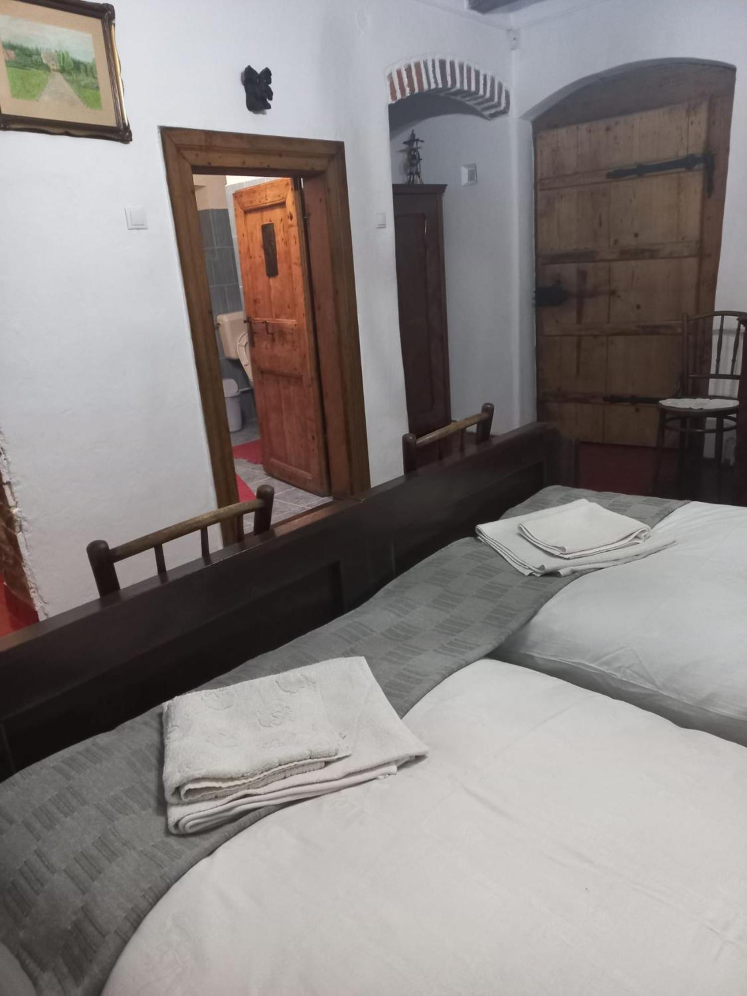 La Amadeus & Monica Hotel Minis Bagian luar foto